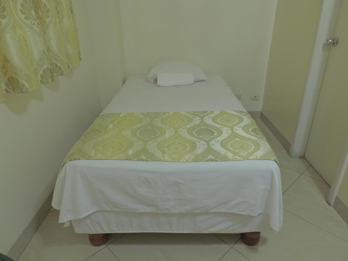 Hotel Jeshua Simmonds Guayaquil Exterior foto