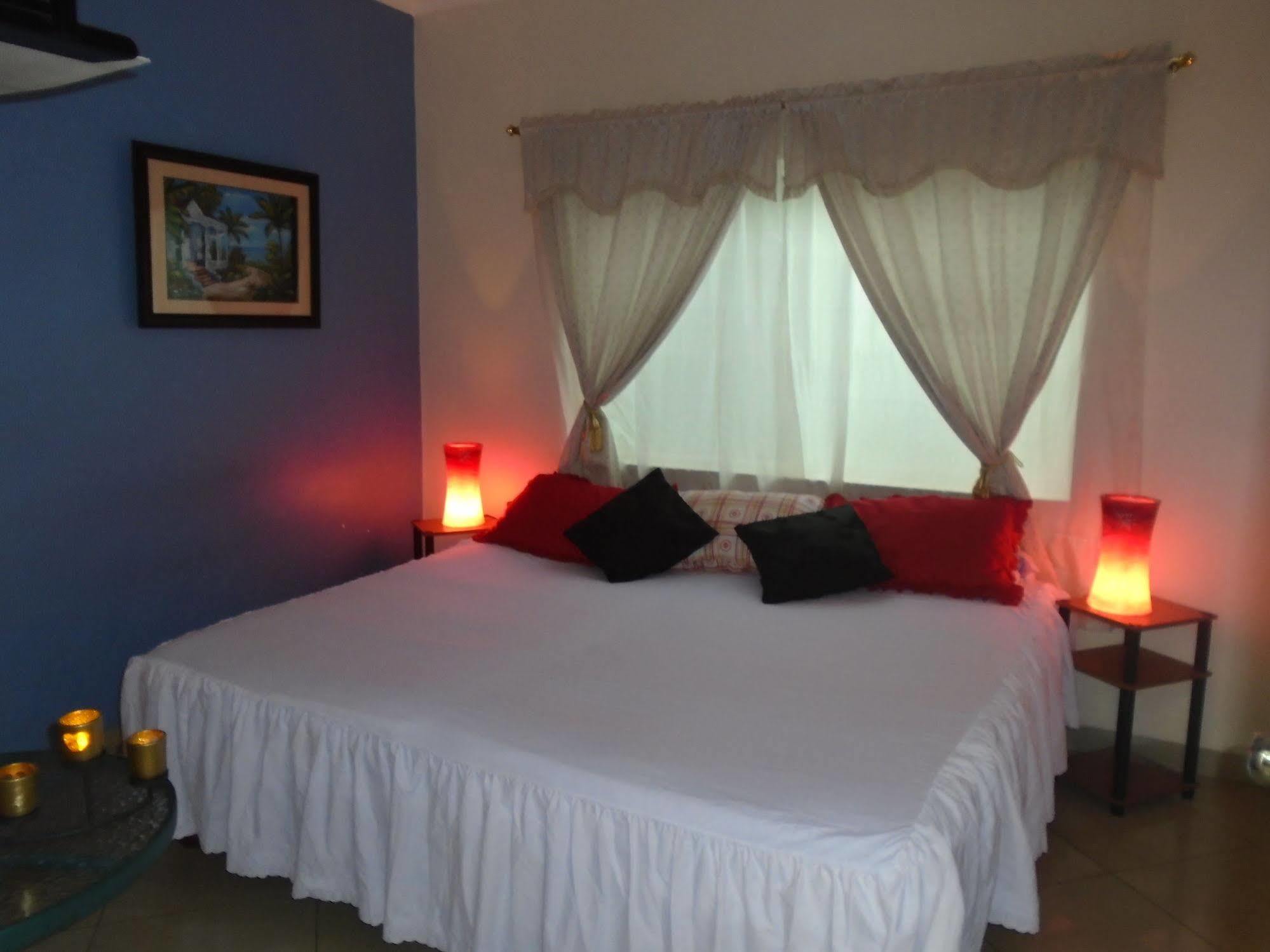 Hotel Jeshua Simmonds Guayaquil Exterior foto